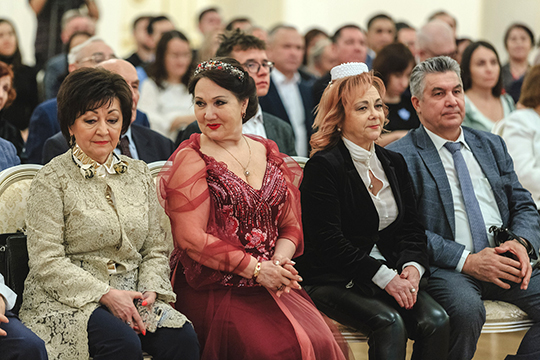 Какой должна быть татарская песня продемонстрировали в Ратуше такие мэтры, как Зиля Сунгатуллина, Венера Ганиева, Ильгам Валиев и другие