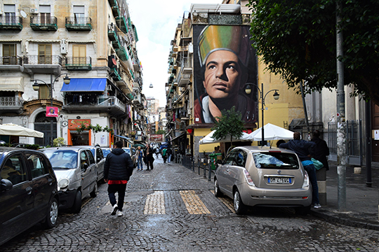 Одна из улиц исторического центра Неаполя