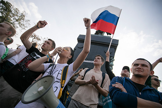 «Очень часто протесты становятся более осмысленными. Люди стараются не доводить ситуацию до противоправных действий и пытаются донести свою позицию. В этом большая заслуга социальных сетей»