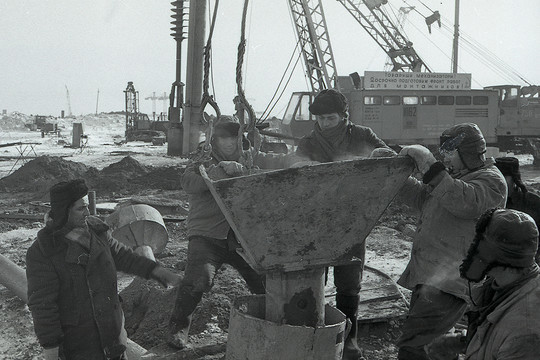 Челнинский Завод ячеистых бетонов был открыт в 1962 году, как многопрофильное предприятие по выпуску стройматериалов — в первую очередь он обеспечивал бетоном первостроителей автограда