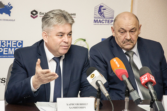 Харисов венер хамитович. Винер харисов набережные челны. Винер харисов. Челны харисов исполком. Харисов винер хамитович.