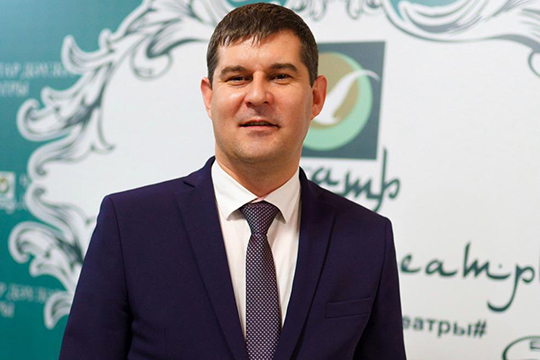 Почти сразу же после ухода Файзерахманова на пост директора с приставкой и. о. заступил Руслан Исмагилов