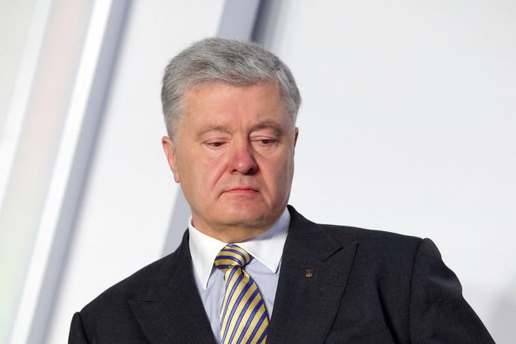 Петр Порошенко*