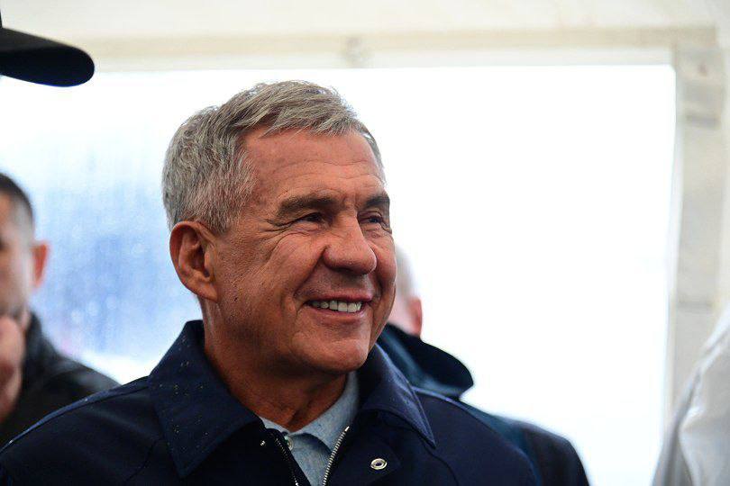 Рустам Минниханов