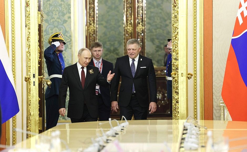 Владимир Путин и Роберт Фицо