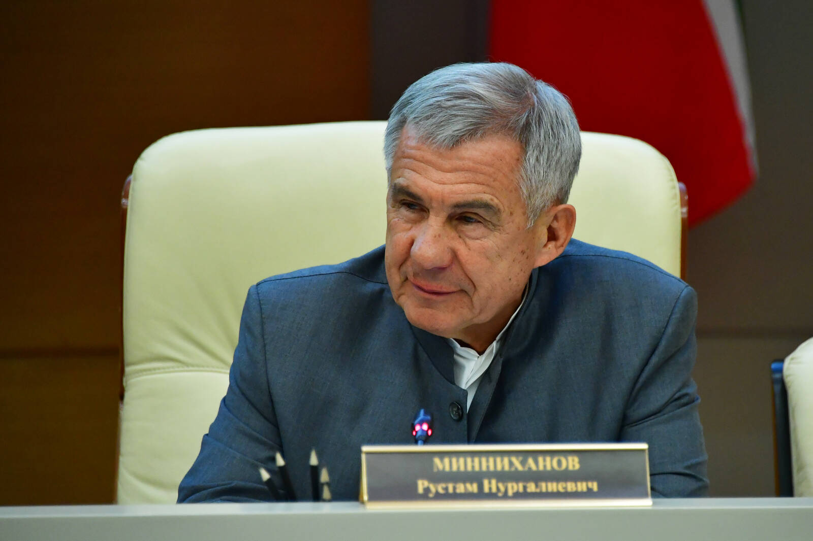 Рустам Минниханов
