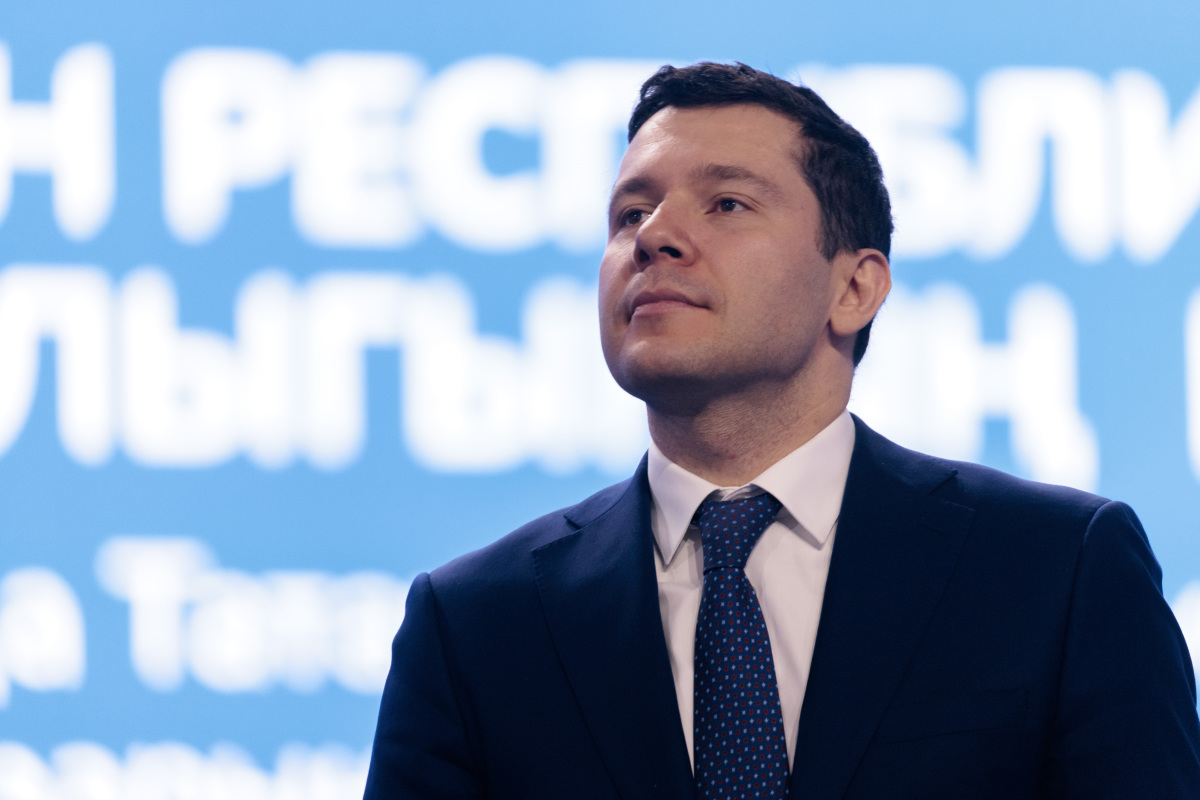 Антон Алиханов