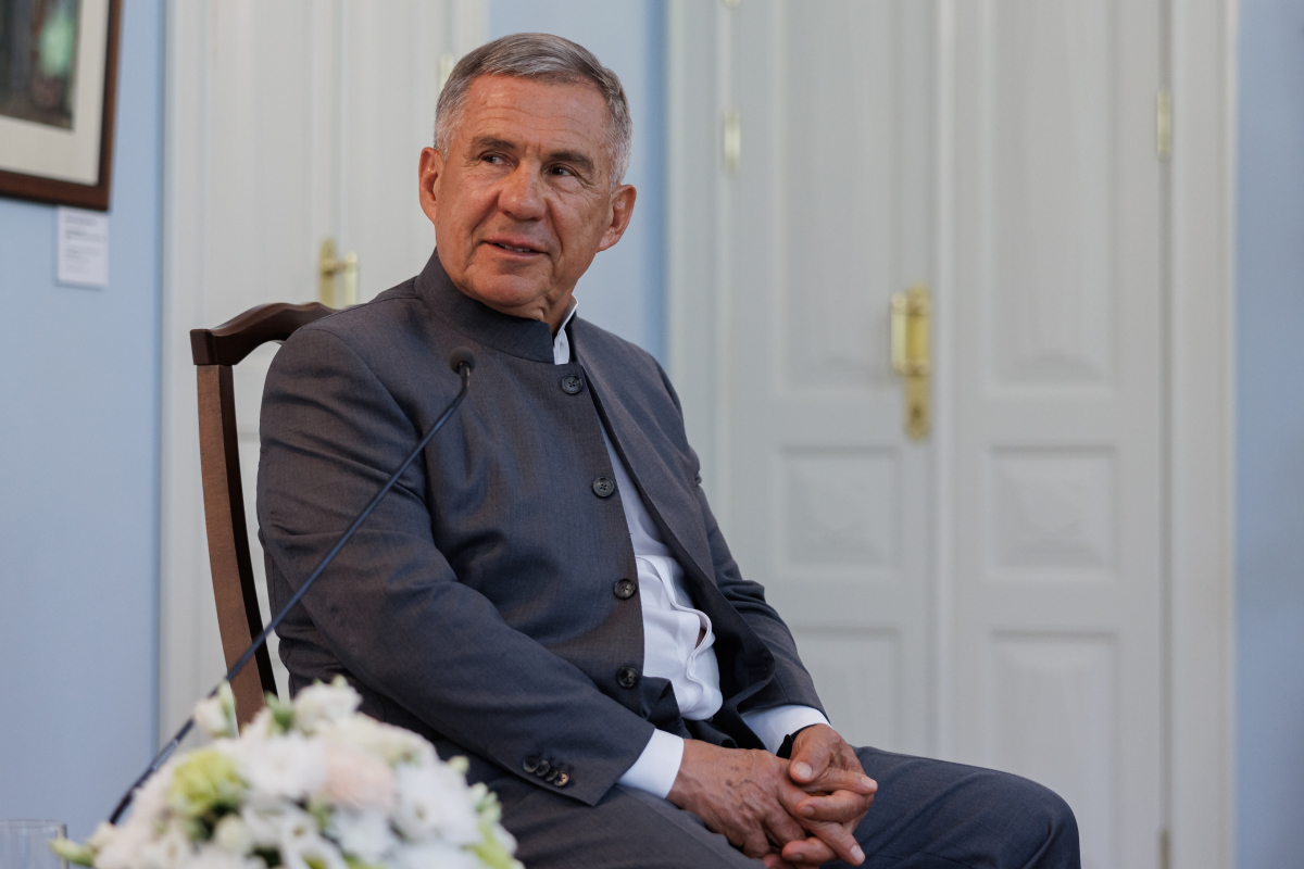 Рустам Минниханов