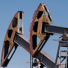 Цена нефти выросла почти на 5% на фоне конфликта Ирана и Израиля