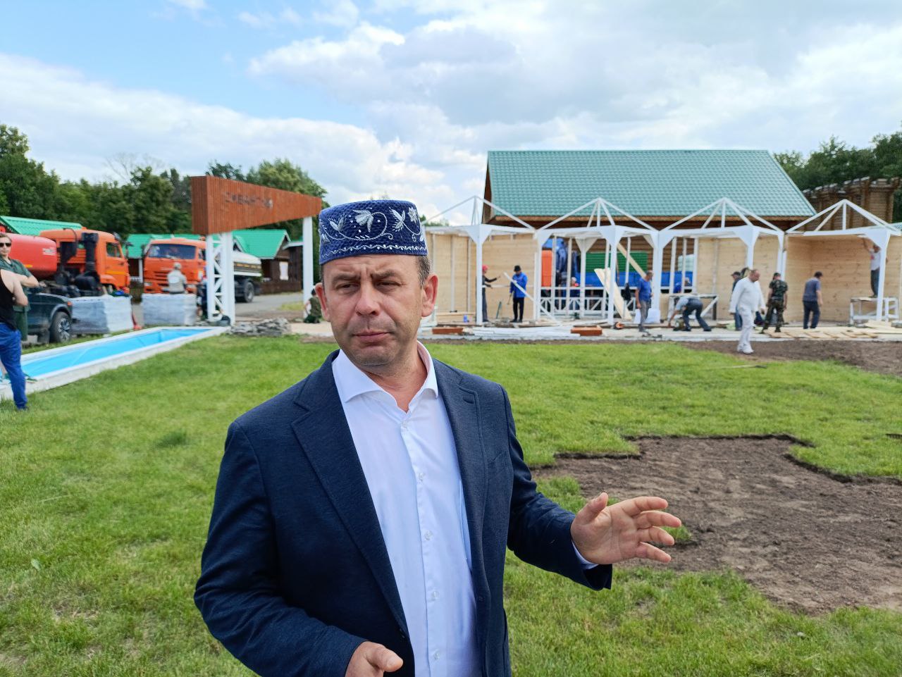 Азат Абзалов