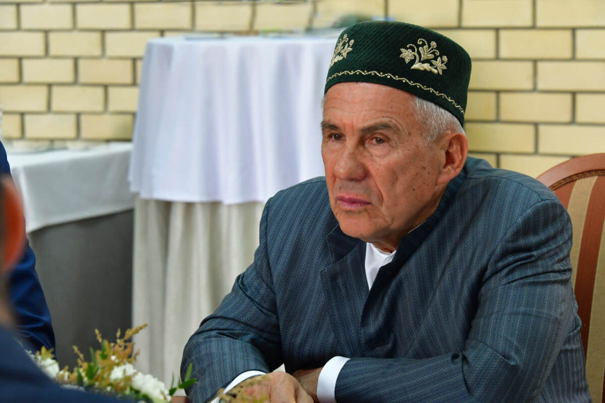 Рустам Минниханов