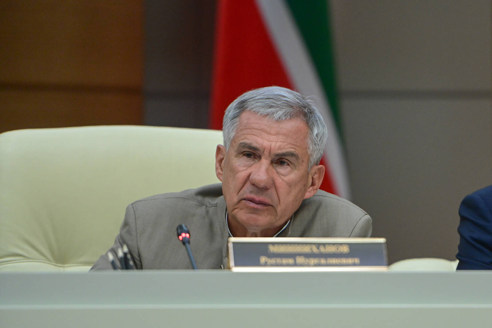 Рустам Минниханов