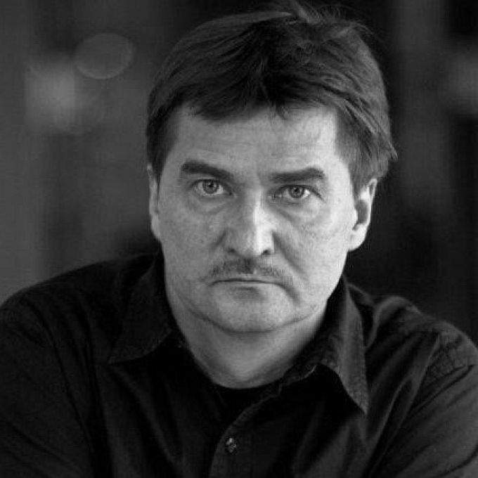 Юрий Бутусов