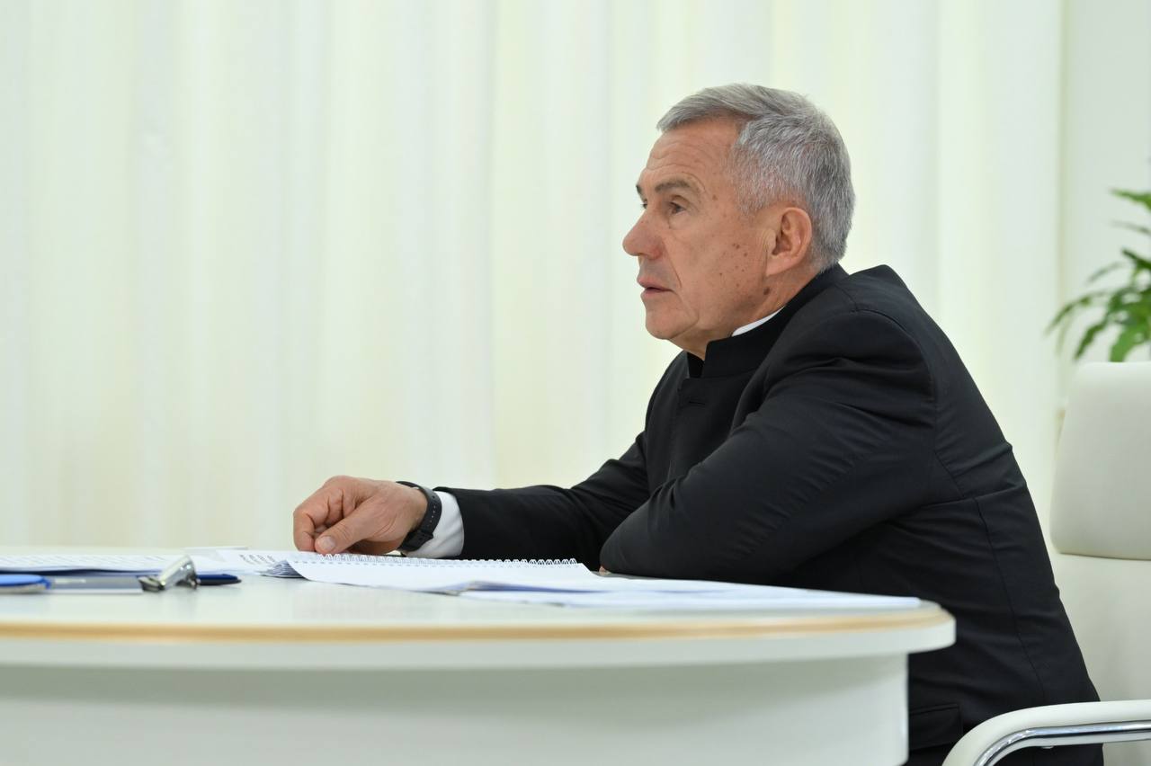 Рустам Минниханов