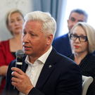 Гендиректор «Нефтехимика»: «Мы выполнили требования КХЛ, в пол зарплат мы проходим»