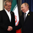 Путин сообщил президенту Ирана о росте туристических поездок из России в страну