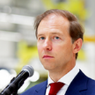 Мантуров анонсировал начало сборки «Волги» к весне 2026 года
