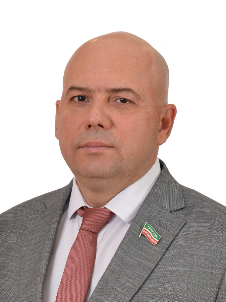 Александр Комисаров