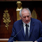 Парламент Франции отправил правительство в отставку – оно стало третьим за два года