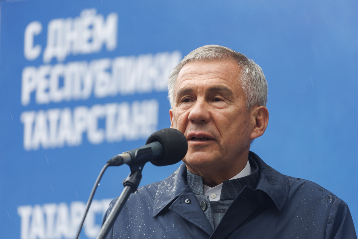 Рустам Минниханов
