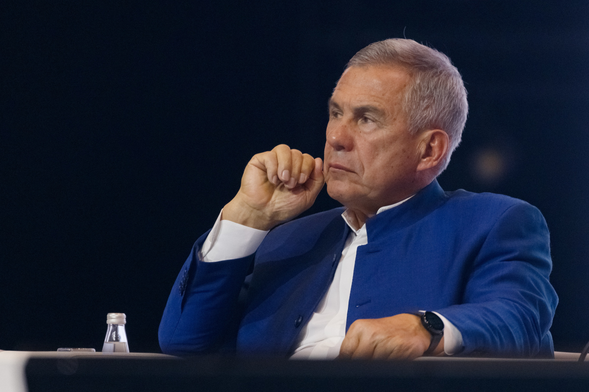 Рустам Минниханов