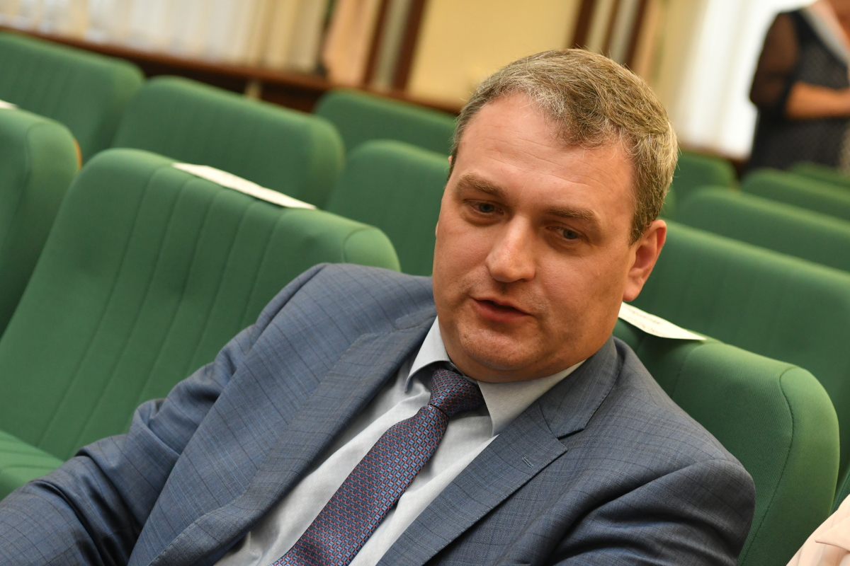 Максим Новиков