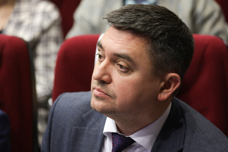 Роман Исланов