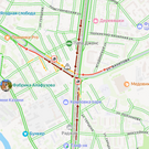 На Вахитова в Казани собирается пробка около Metro из-за рухнувшего столба