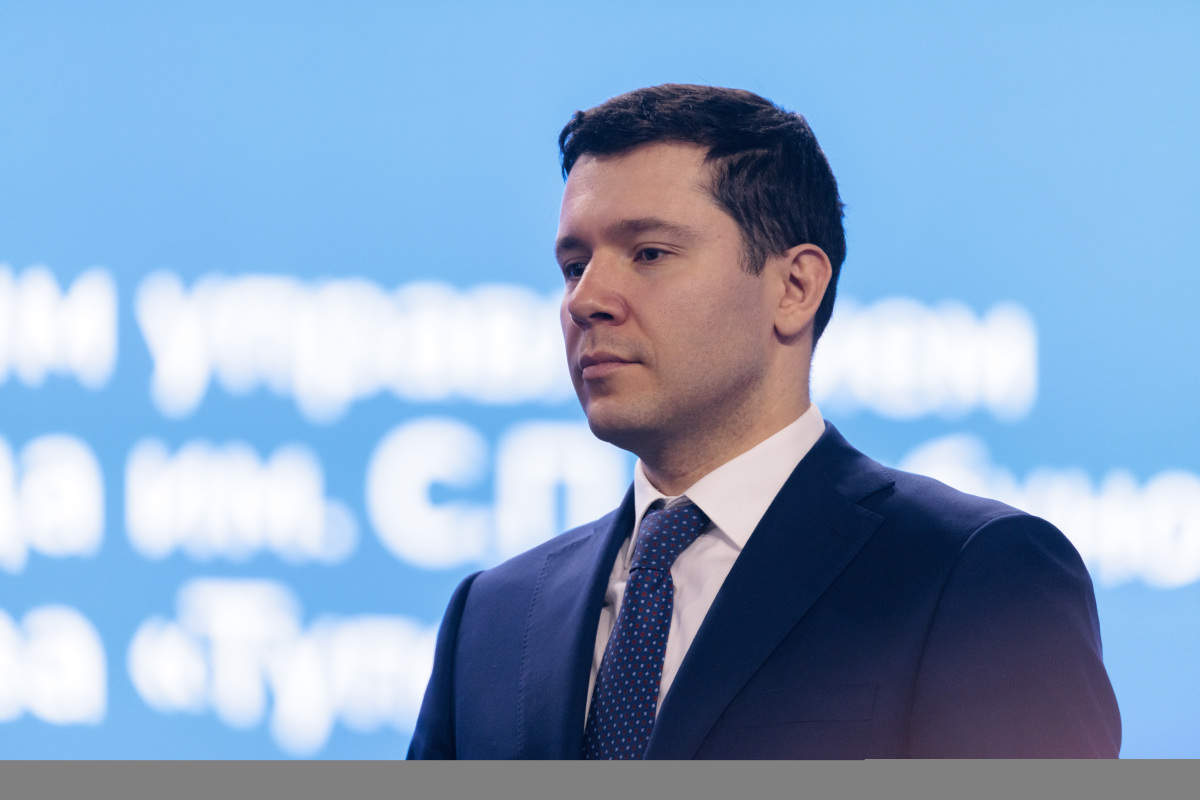 Антон Алиханов