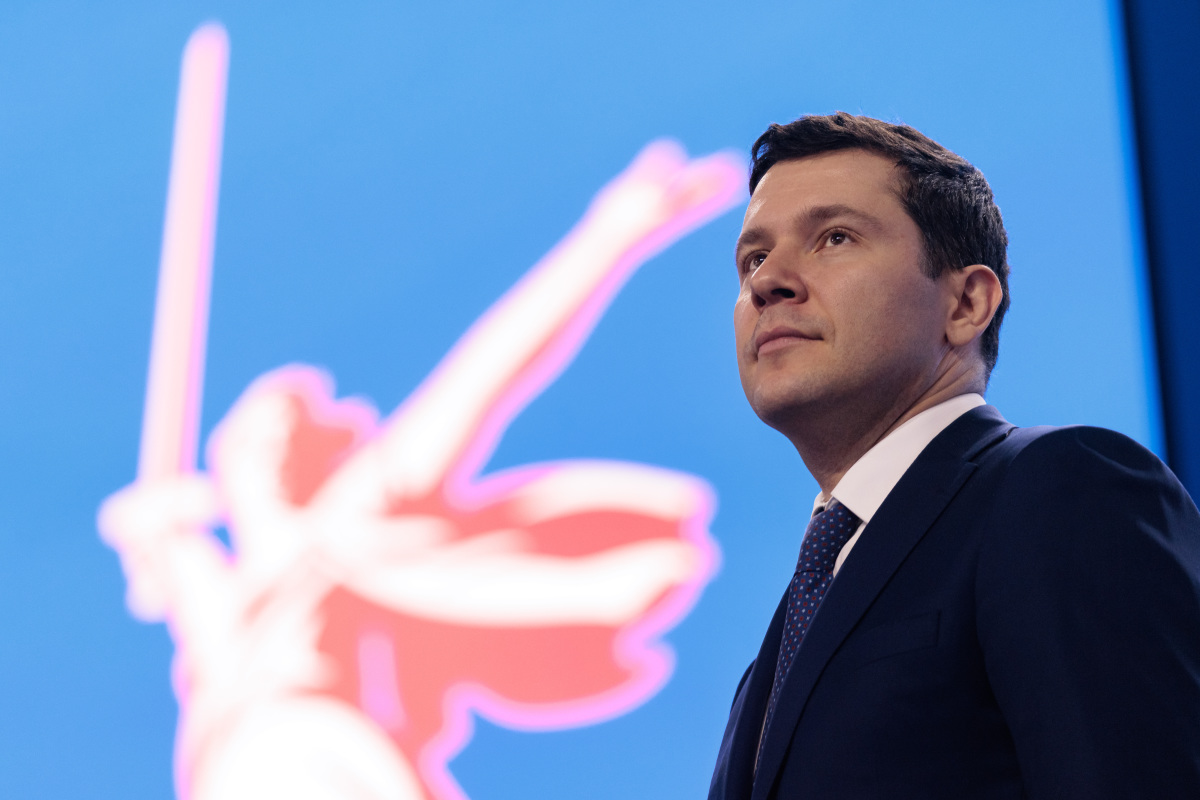 Антон Алиханов
