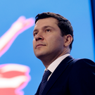 Алиханов пообещал, что новый расчет утильсбора не повлияет на доступность массовых авто в РФ