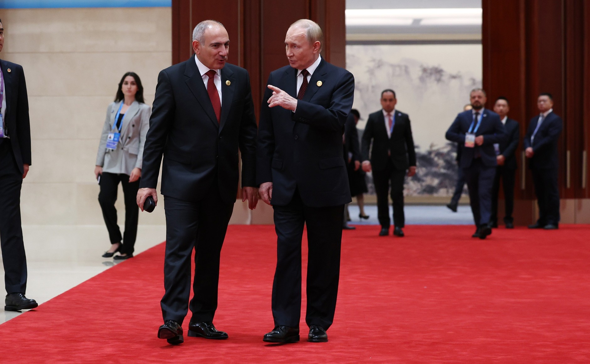 Никол Пашинян и Владимир Путин