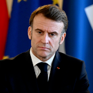 Макрон объявит досрочные парламентские выборы в случае вынесения вотума недоверия правительству Лекорню