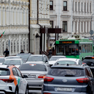 В Казани снова не работают светофоры на двух перекрестках. Образовались пробки