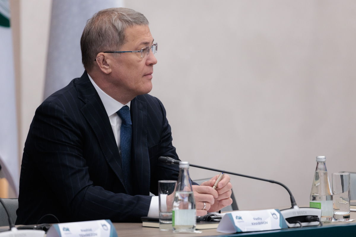 Радий Хабиров