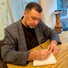 Равиль Сабыр презентовал первый сборник пьес «Абага алмасы ачы була»