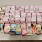 В аэропорту Москвы задержали россиянина, который вез в Казань более $100 тысяч