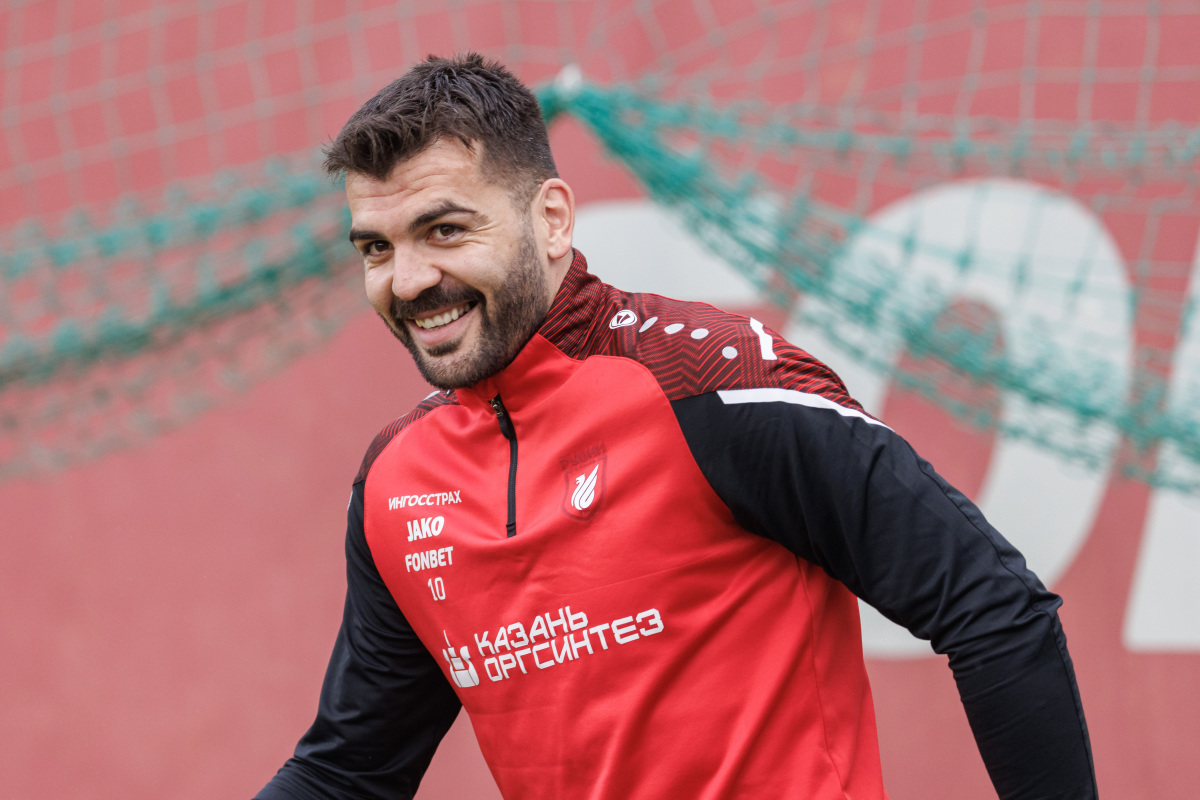 Игор Вуячич