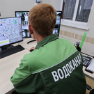 На перекрестке Бондаренко – Ямашева в Казани затопило дорогу из-за аварии на сетях