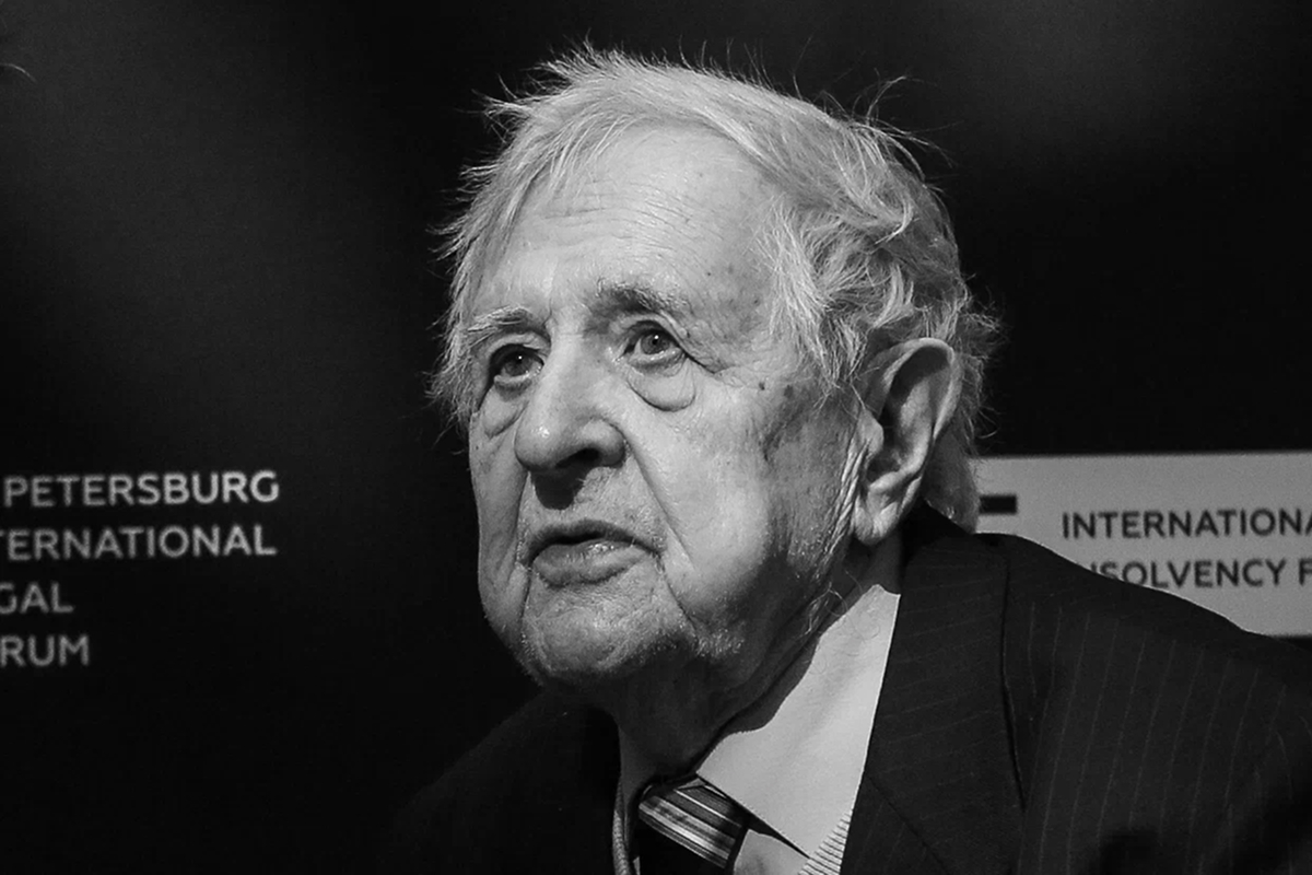 Юрий Толстой