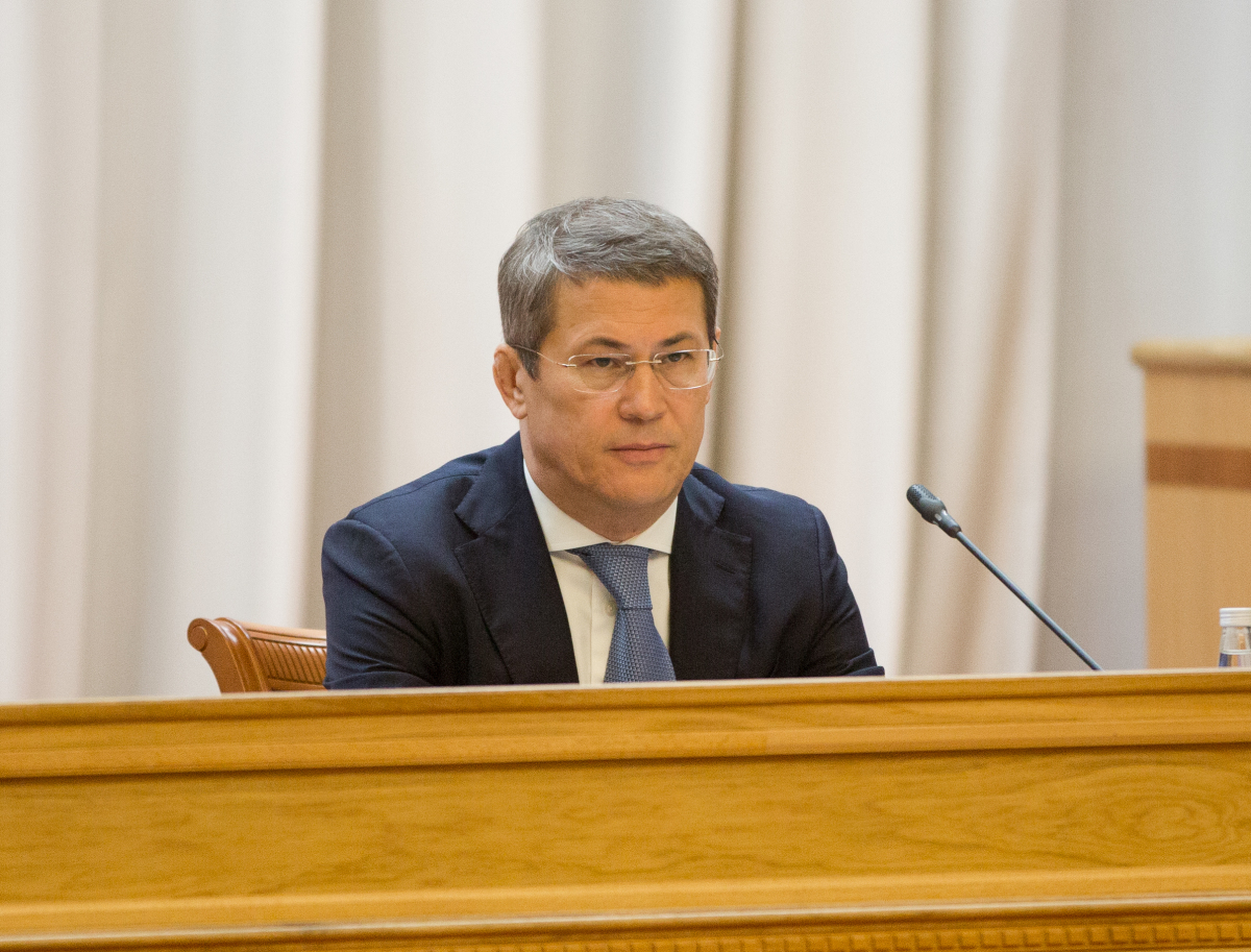 Радий Хабиров