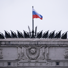 Над регионами России за ночь сбили 130 БПЛА – в Орле дрон упал на парковку