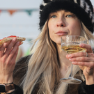 Исследование: Цена на красную икру взлетела за год на 33%