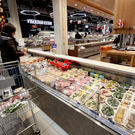 Рестораторы пожаловались Володину на неравную конкуренцию с готовой едой