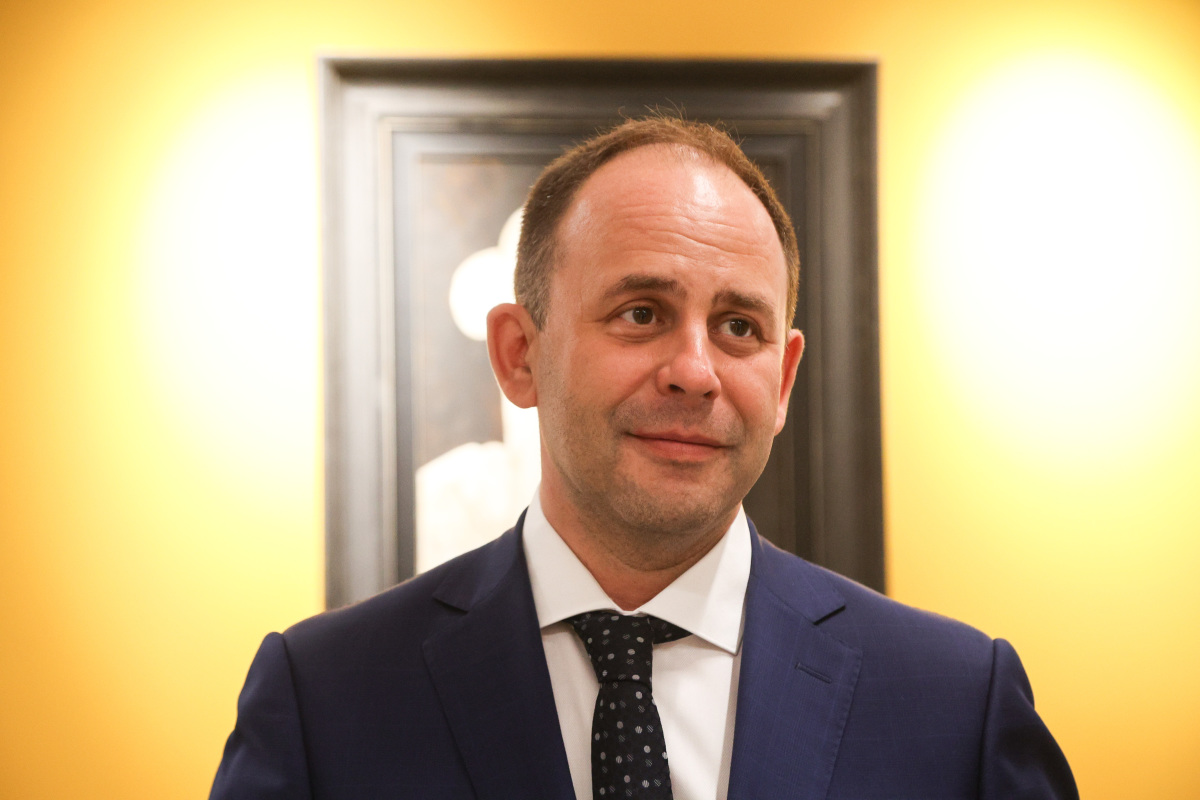 Азат Абзалов