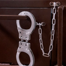 Сотрудники ФСБ в Татарстане задержали начальника военного представительства минобороны по делу о крупной взятке