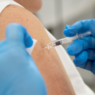 РБК: Минздрав предложил отсрочить ввод четырех обязательных прививок