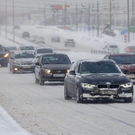 Татарстанцев предупредили о метели, сильной гололедице и снежной каше на дорогах