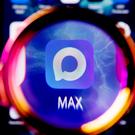 «Ъ»: Минцифры обсуждает возможность перевести СМС-уведомления от банков в мессенджер Max