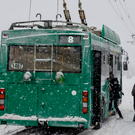 В центре Казани временно приостановили движение троллейбусов из-за обрыва сети